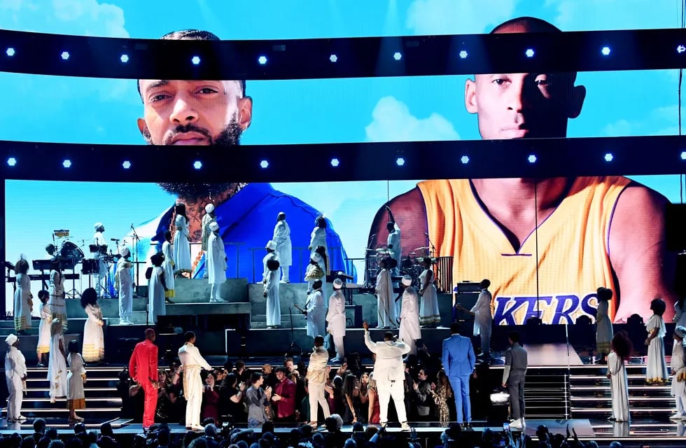 El mundo de la música se rindió a los pies de Kobe Bryant en la entrega de los Grammy