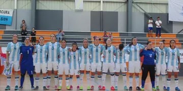 La Selección Argentina, con la presencia de Gimena Blanco, cayó por 7-0. Hoy desde las 17 enfrentará al duro equipo de Venezuela. 