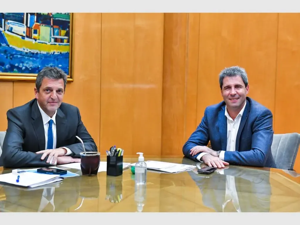 Sergio Uñac y Sergio Massa compartirán boleta en las PASO de agosto. El primero como precandidato a presidente y el segundo, como postulante al cargo de sendor nacional.
