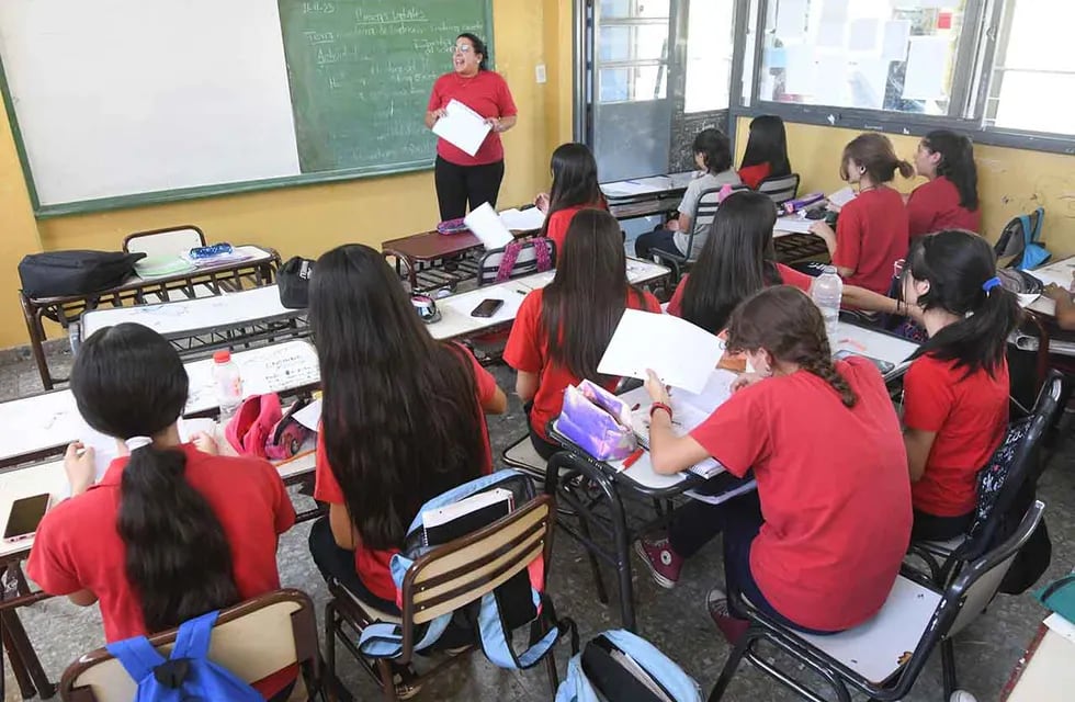 Además de fluidez y compresión lectora, en las escuelas de Mendoza evaluarán matemática e idiomas. Foto: José Gutierrez / Los Andes
