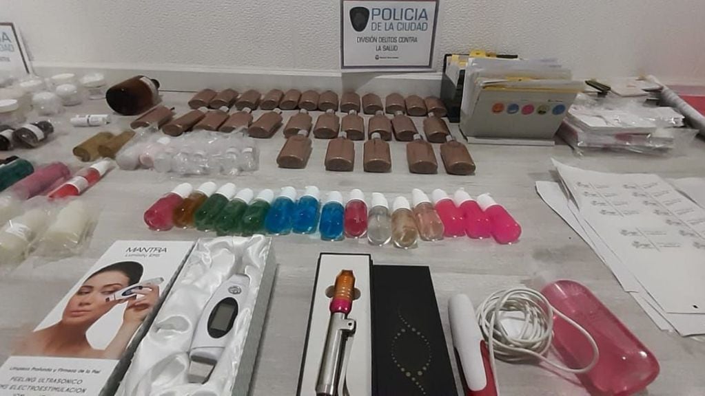 Algunos de los productos y aparatos secuestrados por la justicia