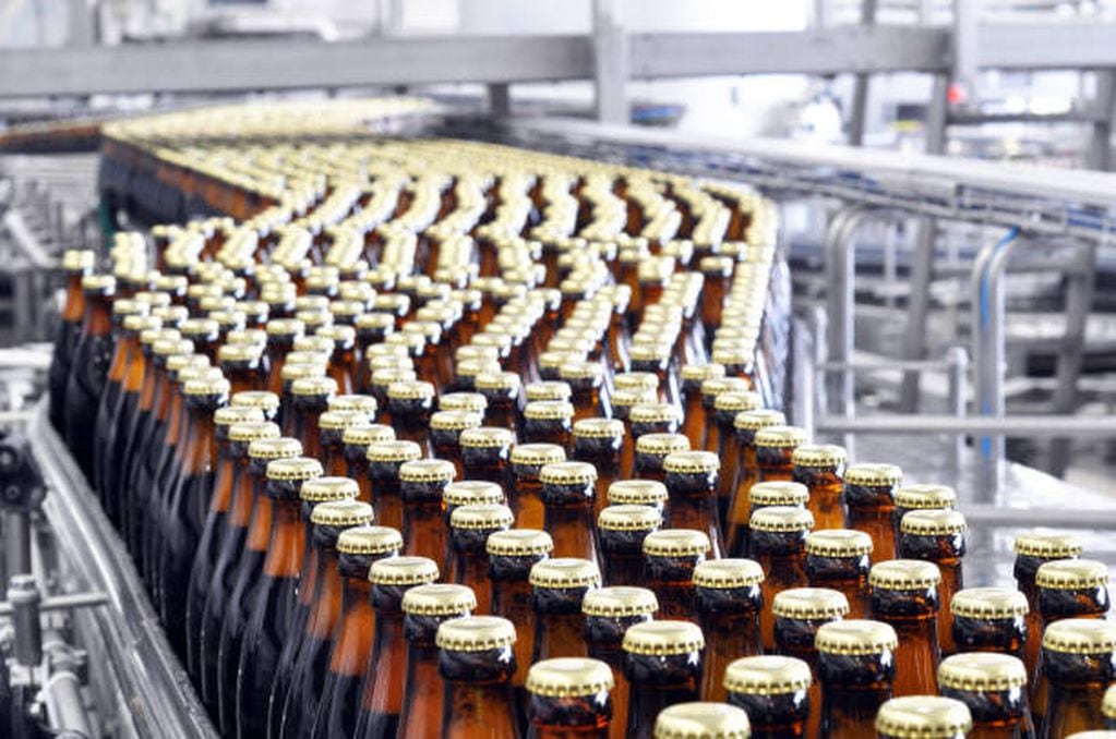 Una cervecería ofrece empleo a estudiantes que deseen incorporarse en sus diferentes fábricas del país. Foto: Web