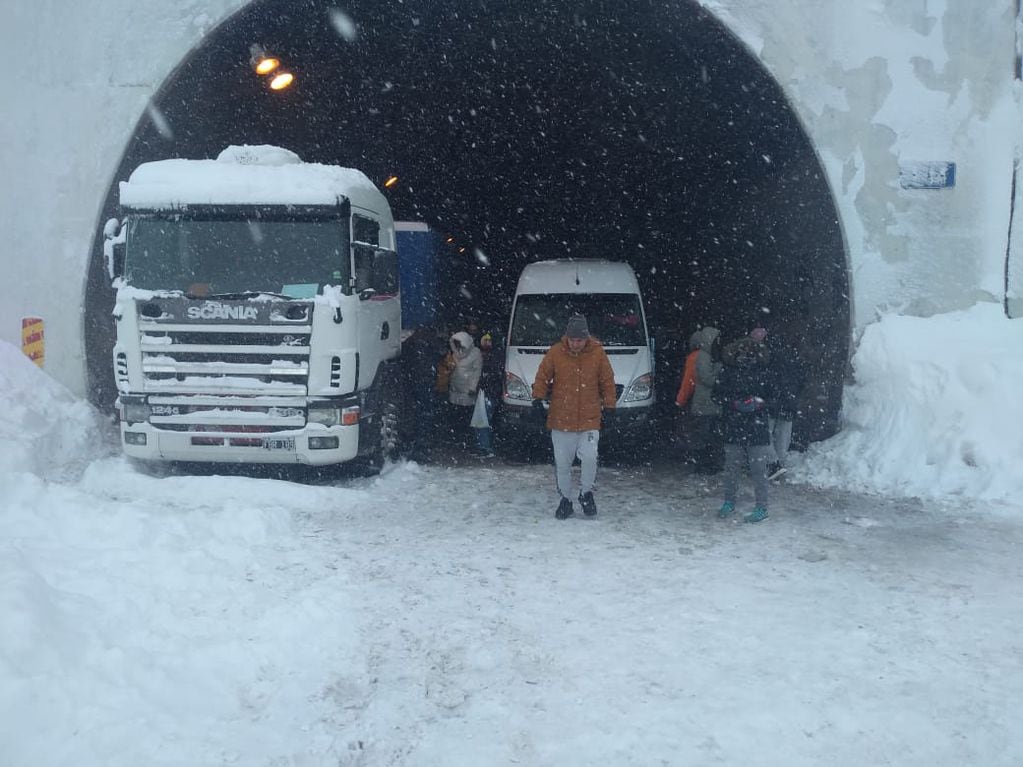 Alta Montaña: Defensa Civil emitió una alerta por nuevas nevadas en las zonas afectadas por el temporal. Foto: Gentileza Manuel Roco.