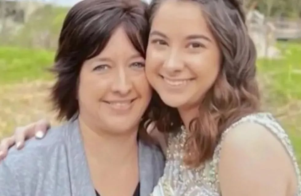 Una joven asesinó a su mamá luego de que la mujer se enterara que habían echado de la universidad a su hija.
