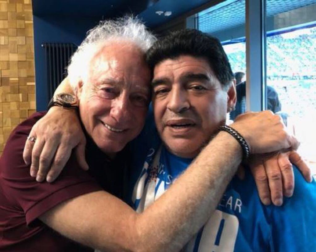 Guillermo Coppola con Diego Maradona