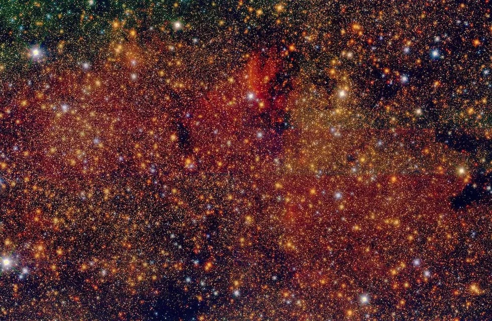 La región Sagitario B1, en el corazón de la Vía Láctea, hogar de una intensa formación estelar. (Foto: F. Nogueras-Lara et al. / MPIA)
