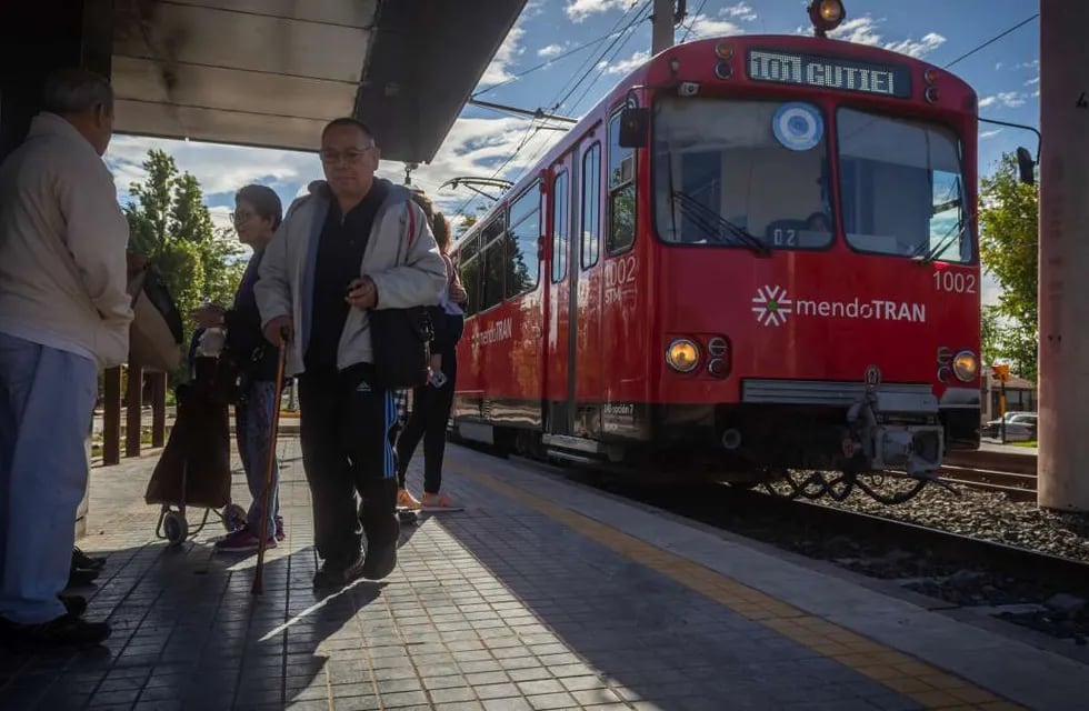 La extensión del Metrotranvía incorporaría a la dinámica diaria del Gran Mendoza a casi 100.000 personas, dándoles las mismas oportunidades que a los habitantes de los demás departamentos. / Los Andes