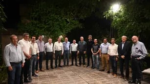 El gobernador Rodolfo Suárez se reunió con intendentes y funcionarios de la UCR