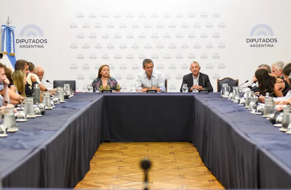 Reunión de Labor Parlamentaria encabezada por el presidente de la Cámara de Diputados, Martín Menem (Foto: HCDN)