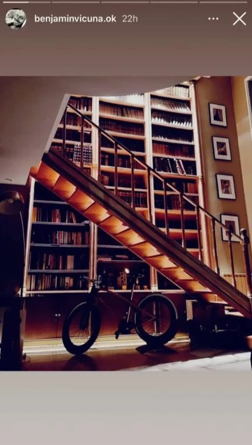 Del piso hasta el techo, una majestuosa biblioteca