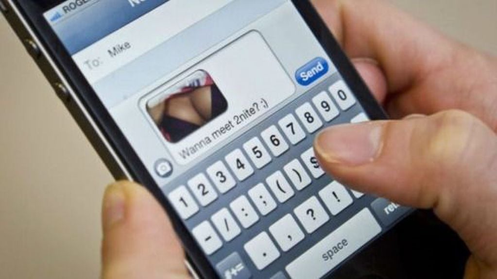 El sexting y los peligros que genera en Internet pese a ser una práctica cada vez más común.
