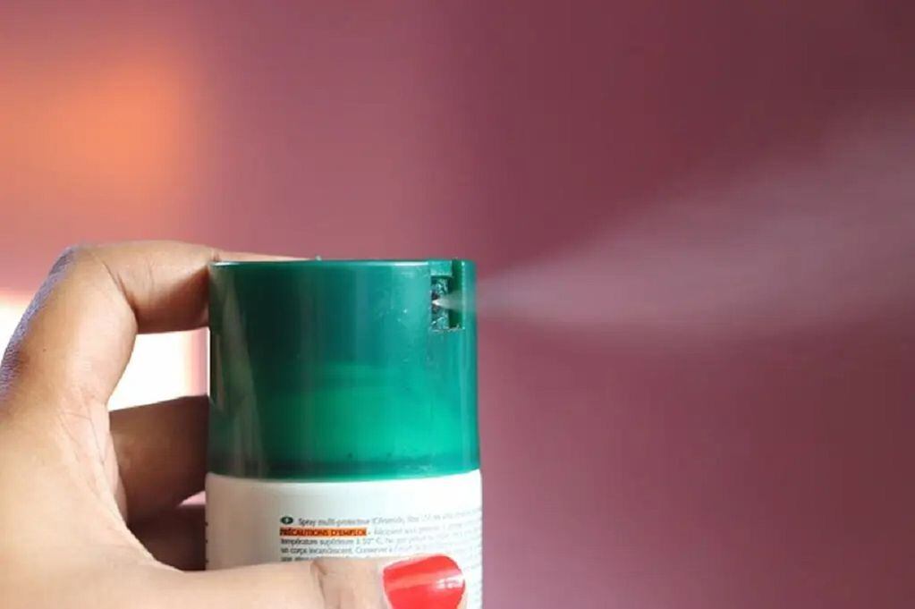 "Chroming", el peligroso reto viral de TikTok sobre inhalar desodorantes en aerosol (Imagen ilustrativa / Web)