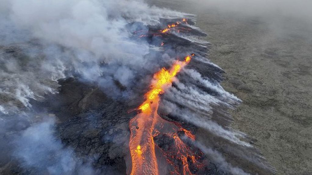 “Hubo unos 3.000 temblores, yo sentí 5 por día”: el mendocino que vivió en Islandia la previa a la erupción de un volcán. Foto; Twitter @Resistencia1821