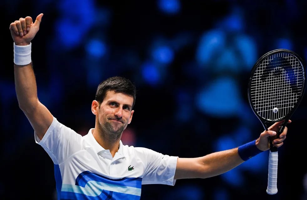 Djokovic triunfante en la pulseada de poder con el gobierno australiano por el casi de su visa. (DPA)