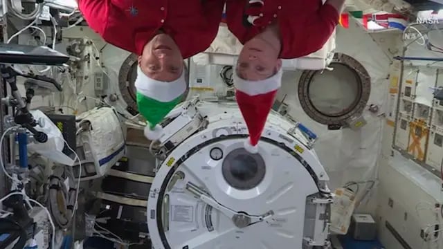 Los astronautas celebran la Navidad en la Estacion Espacial Internacional