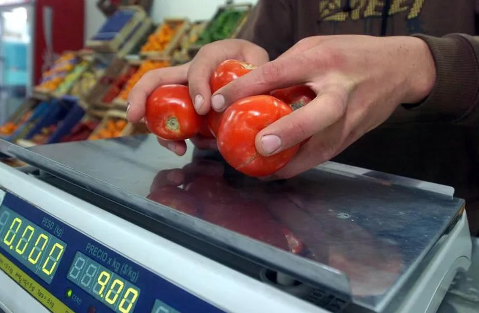 El kilo de tomate puede costar hasta $1800.