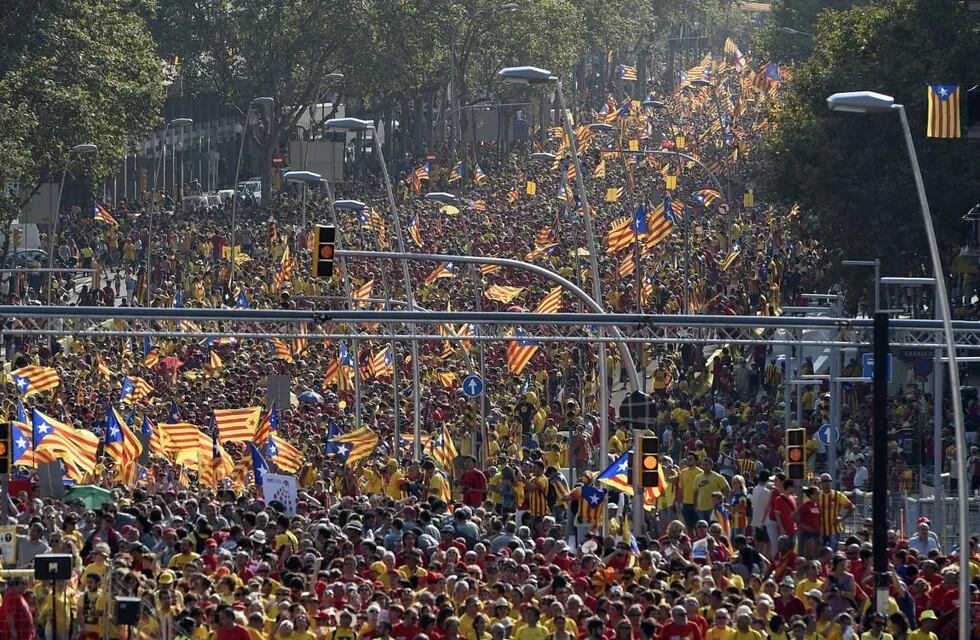 Cataluña no cede y defiende su consulta por la independencia
