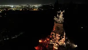 Espectáculo en el Cerro de la Gloria por los 110 años del monumento