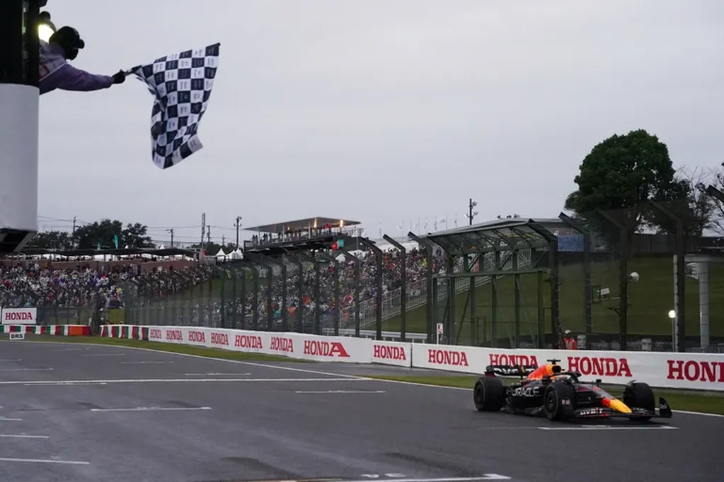 Max Verstappen obtuvo el GP de Japón