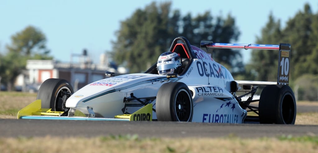 Tiago Pernía ganó por primera vez en el automovilismo