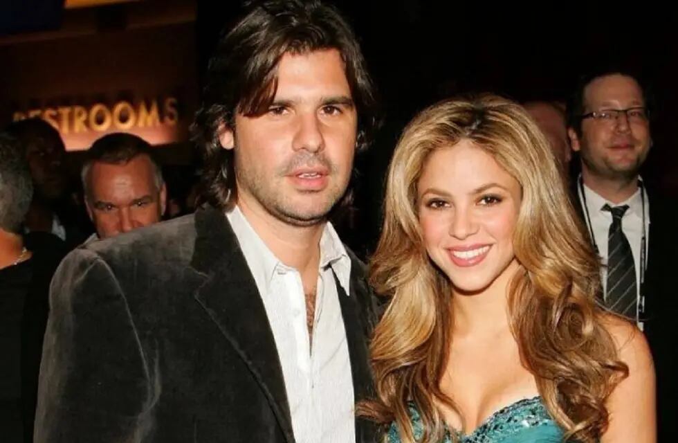 Antonio de la Rúa vuelve a la vida de Shakira para defenderla en un momento crucial (Foto archivo)