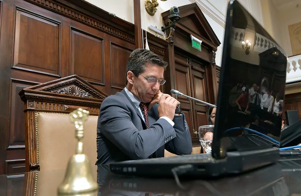 Andrés Lombardi, presidente de la Cámara de Diputados, defendió el Zoom en las sesiones y audiencias de comisión.
Foto: Orlando Pelichotti