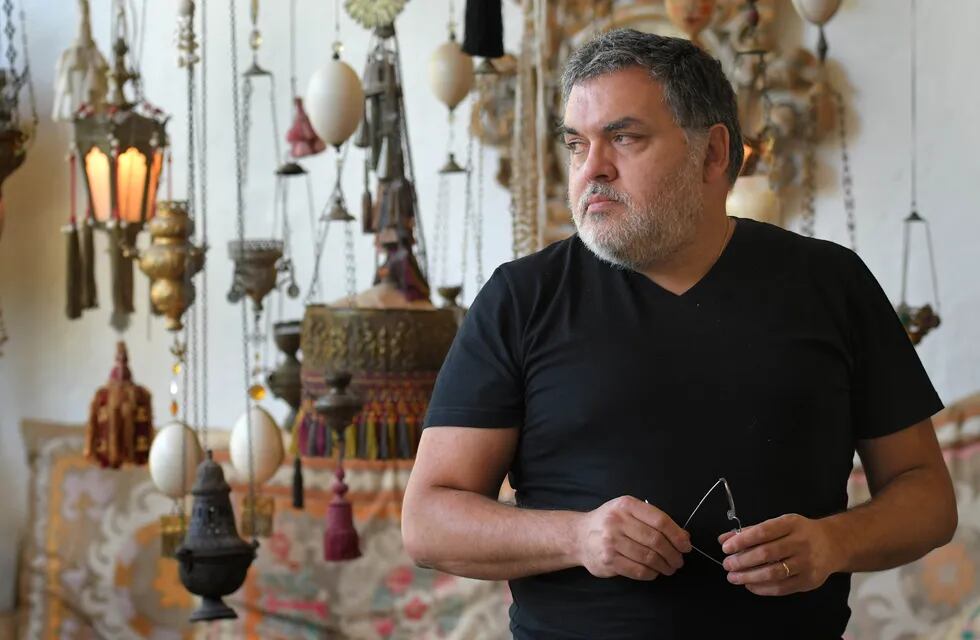 Sergio Roggerone abre su casa para exhibir sus últimas creaciones