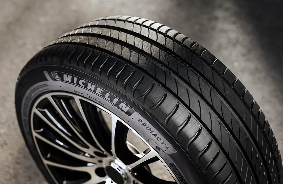 Aunque no sea legal comprarlos en el extranjero, ¿cuánto más baratos son los neumáticos en Chile? Foto: Imagen ilustrativa.