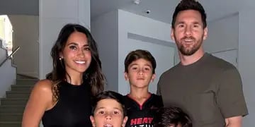 Antonela Roccuzzo y Lionel Messi con sus hijos