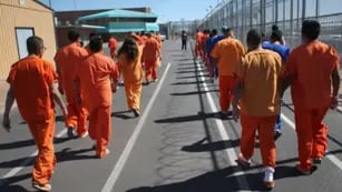 Presos de las cárceles de Santa Fe comenzarán a utilizar uniformes para facilitar su identificación