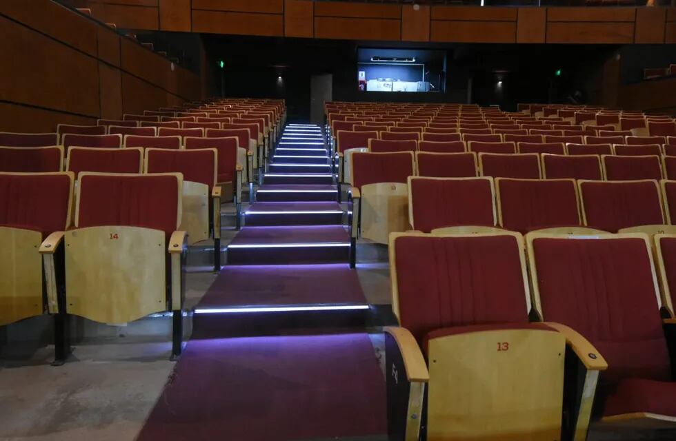 El gobernador Rodolfo Suárez anunció la vuelta de los cines y salas como la de la UNCuyo podría reabrir.