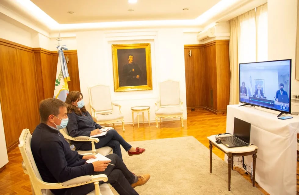 El gobernador Rodolfo Suárez participó de la videoconferencia convocada por el presidente Alberto Fernández para definir como será la próxima etapa del aislamiento en el país.