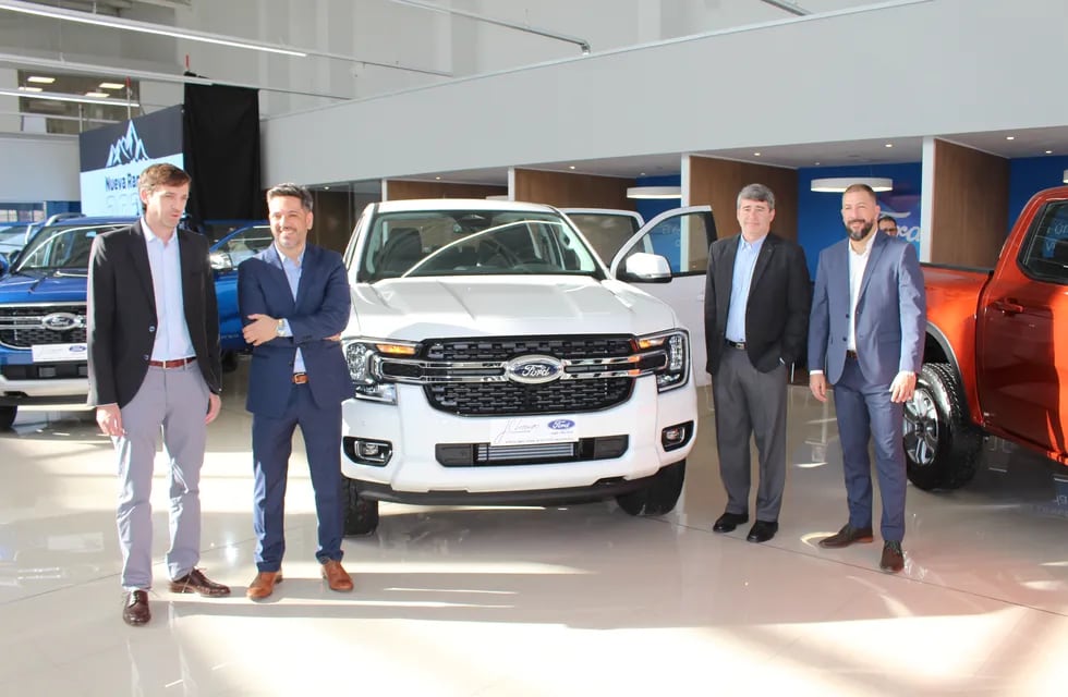 Presentación de Ford Ranger en J.C. Lorenzo. Nicolás Devoto, Gerardo Lorenzo, Pablo López y Pablo Guevara.