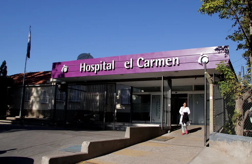 Denuncian que un hombre se cayó de la camilla y se lesionó en la guardia de un hospital mendocino. Foto: Archivo Los Andes.