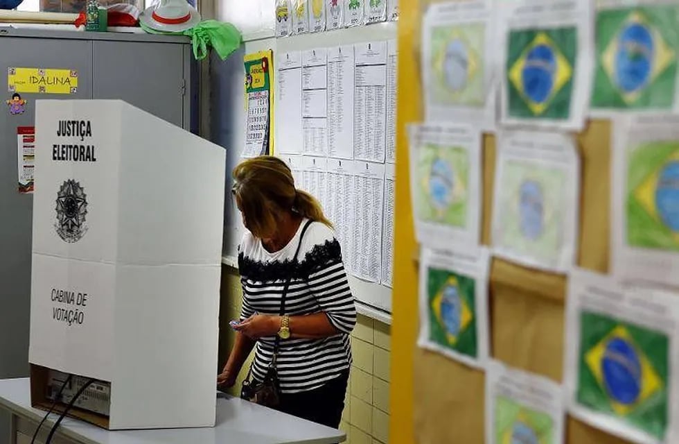Voto electrónico en Brasil, imagen de archivo (AP)