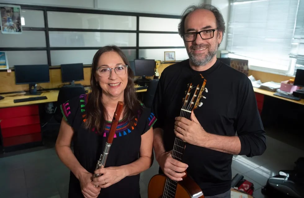 El dúo Plana-Martí visitó la redacción de Los Andes para un nuevo #VivoLA