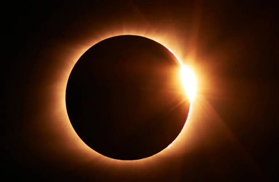 El eclipse híbrido que se espera para este jueves podrá verse por una transmisión especial de la NASA. Foto: Archivo
