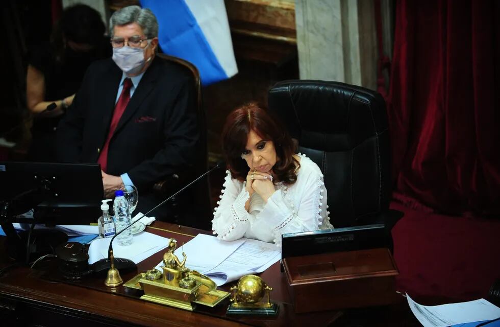 Cristina Kirchner complicada en la causa de los "cuadernos".