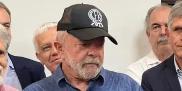 Lula da Silva, demostró su apoyo político con la famosa gorra "CFK 2023"