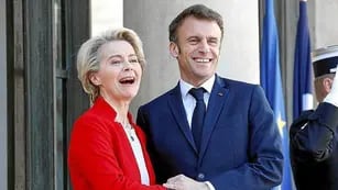 Ursula Von der Leyen y Emmanuel Macron