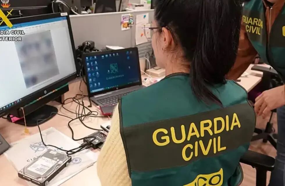 El hombre de 32 vivía en Madrid y abusaba de su hija desde hace meses. Gentileza: Guardia Civil.