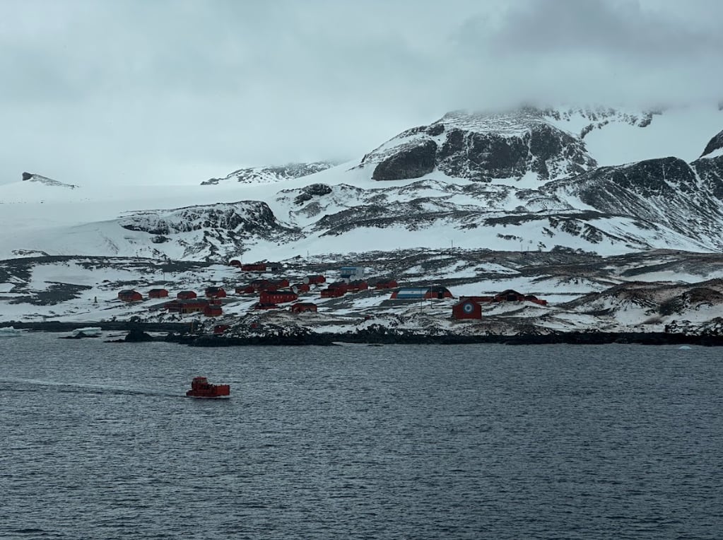 Franco, el mendocino que pasó 9 días en la Antártida fabricando repuestos y elementos con impresoras 3D. Foto: Gentileza Franco Mazzocca