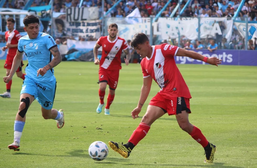El Cruzado enfrenta a Temperley por los cuartos de final de la Primera Nacional / Prensa Deportivo Maipú.
