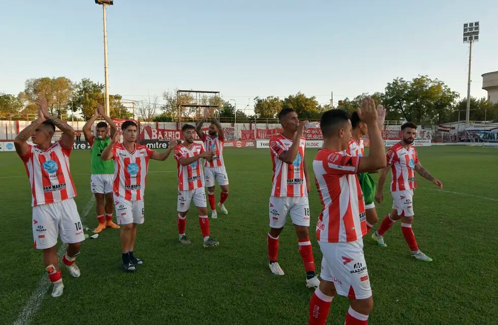 San Martín jugará la final por el ascenso al Federal A el domingo en San Luis. Foto: Orlando Pelichotti / Los Andes