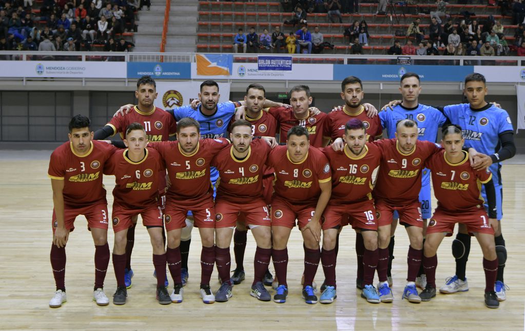 El Seleccionado de Futsal de Mendoza, dirigido por Gustavo Gallardo. Foto: Orlando Pelichotti / Los Andes