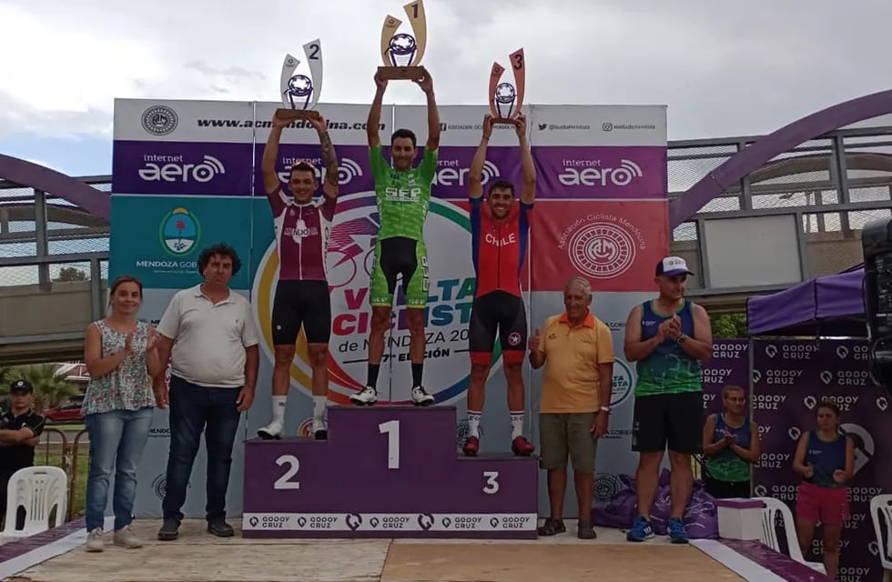 Juan Pablo Dotti, se impuso en la Sexta etapa de la 47 Vuelta Ciclista de Mendoza. Segundo resultó Mauricio Páez y tercero Tomás Holck. /Gentileza: Felipe Casará