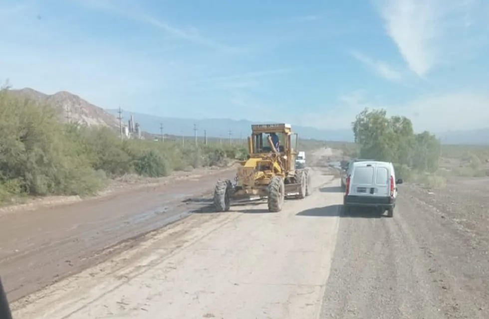 Ambas rutas amanecieron cortadas afectadas por las tormentas de anoche - Gobierno de Mendoza
