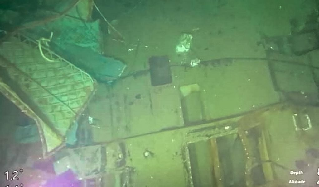 Los restos del submarino hundido en Indonesia - 