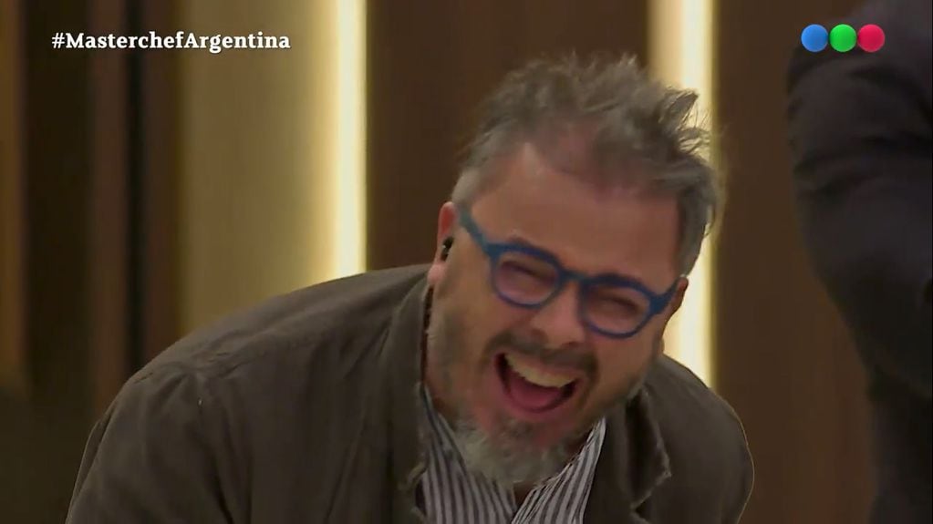 Donato de Santis se tentó de risa al escuchar los apellidos de Gastón Soffritti en Masterchef Celebrity 3