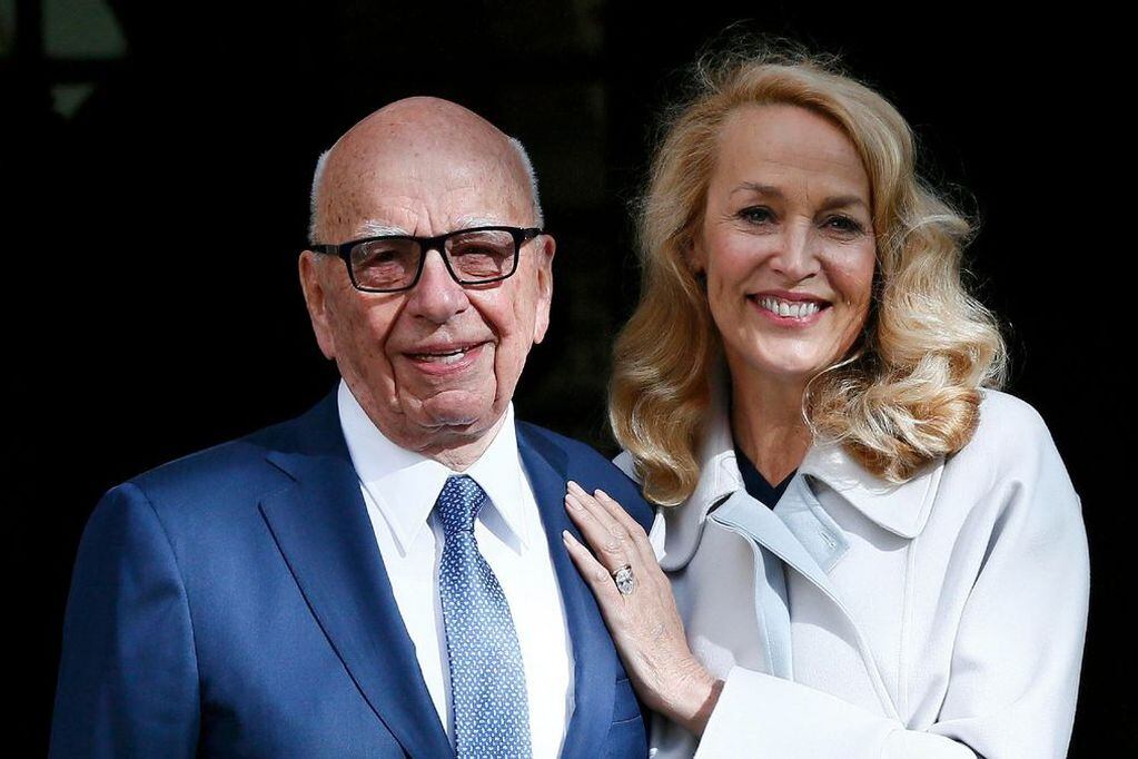 Rupert Murdoch, presidente de Fox News, va por su cuarta separación a los 91 años, de Jerry Hall, la ex de Mick Jagger.